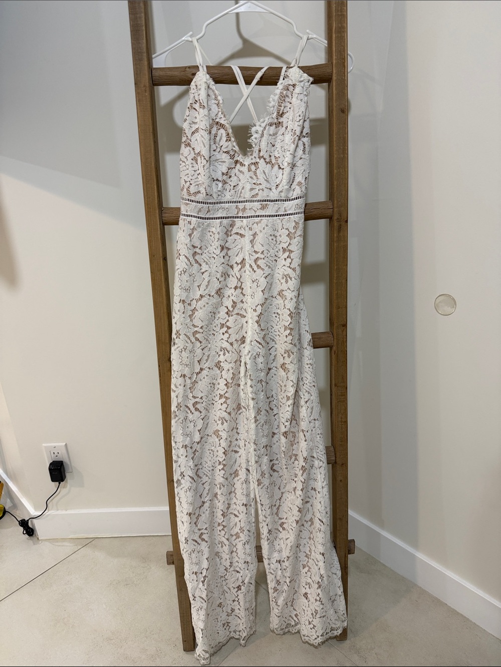 Aakaa White Lace V-Neck Jumpsuit with Strappy Back